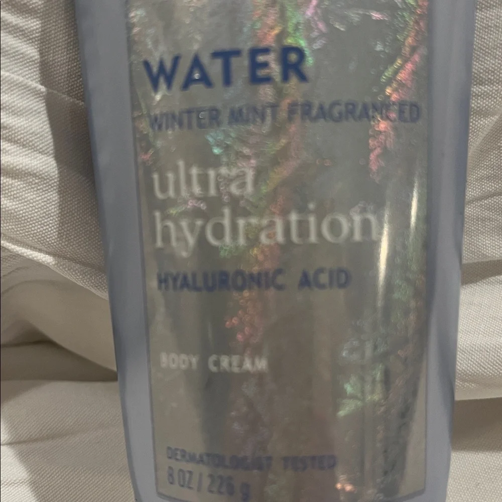 Bath & Body Works Water Ultra Hydration Body Cream - Picture 3 of 4